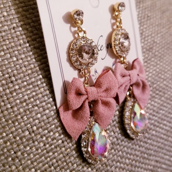Glamorous Sparkly Long Drop Dangling Earri… - Picture 4 of 6